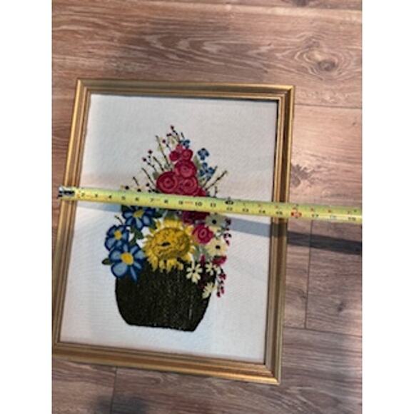 Vtg MCM Crewel Framed Wall Art Large Needlepoint Embroidered Floral Multi-color - Picture 11 of 11